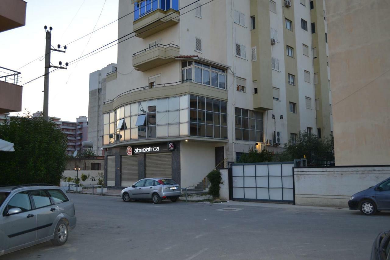 Penthouse Terrace 4 Bedrooms Apartment Vlorë Extérieur photo